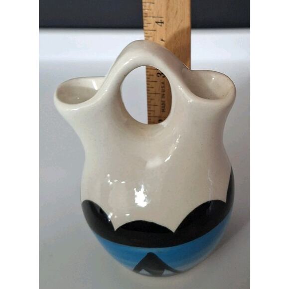 Ute Mountain Tribe Blue Black Cream Pottery Wedding Vase Signed Ruth Root 4" - Picture 5 of 5